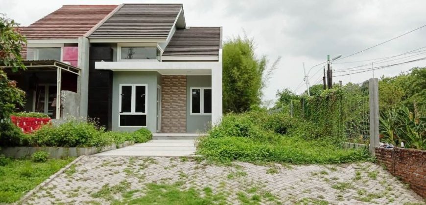 Rumah Dijual : Jl. Sakura Raya, Green Wood, Gunugpati, Semarang