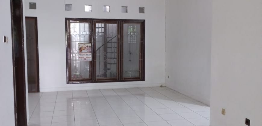 Rumah Disewakan : Jl. Oleander D III, Graha Padma, Semarang