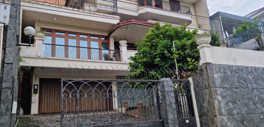 Dijual Rumah Mewah Di Jl. Bukit Tirta Bukit Sari Semarang