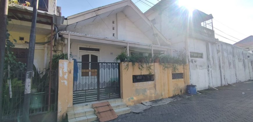 Rumah Tengah Kota Lokasi di Jl. Karang Wulan Barat Semarang